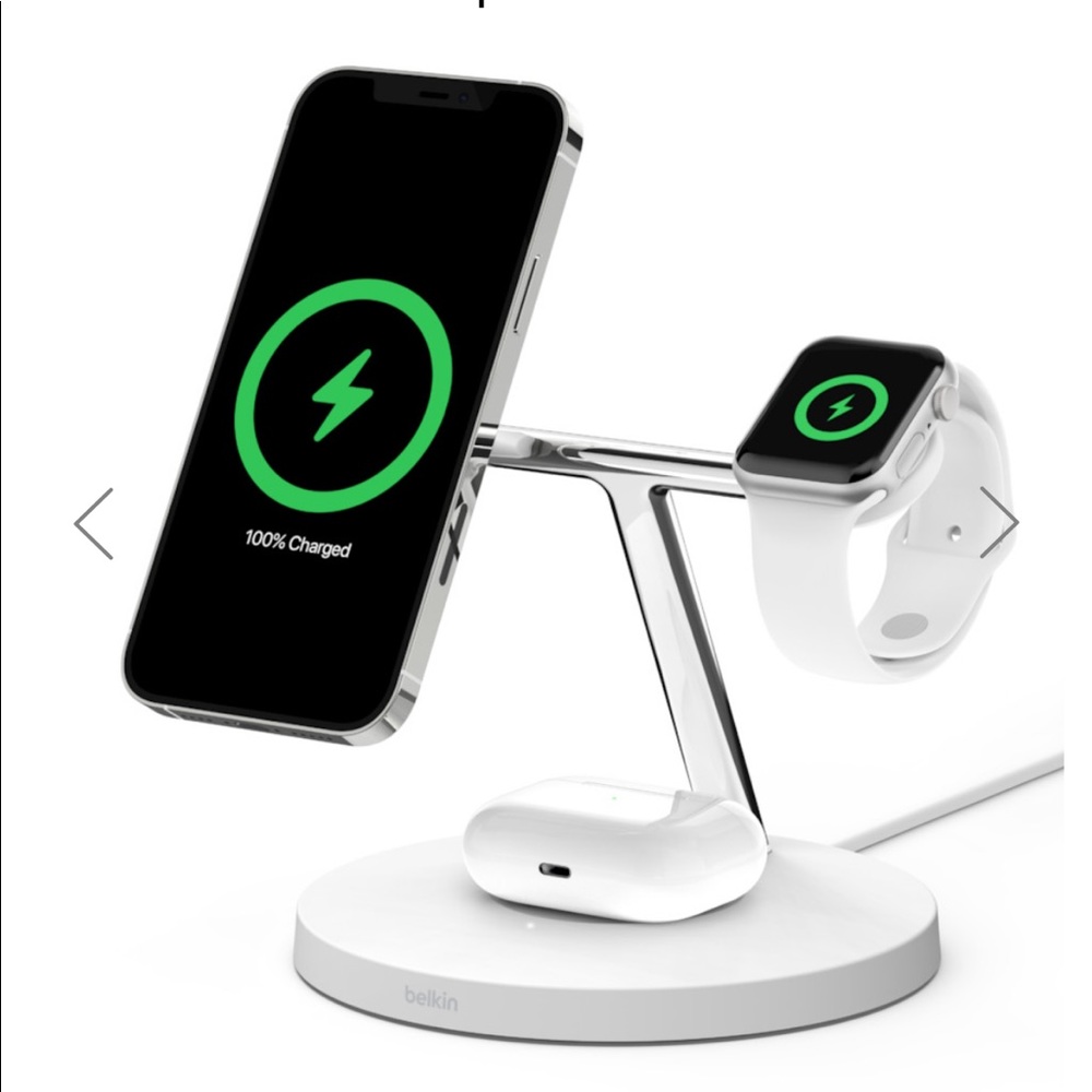 BOOST↑CHARGE™ PRO
Belkin 3-in-1 Wireless Charger with MagSafe 15W
